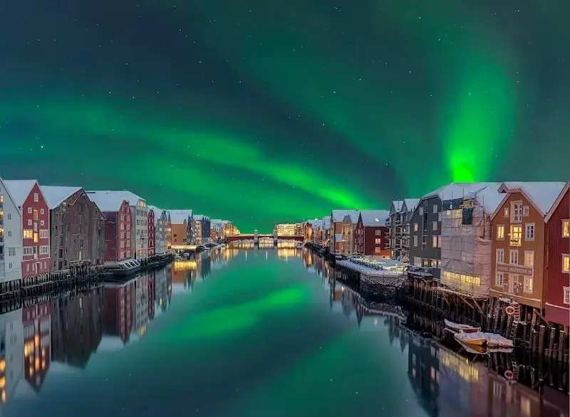 Ile Norwegia ma mieszkańców?