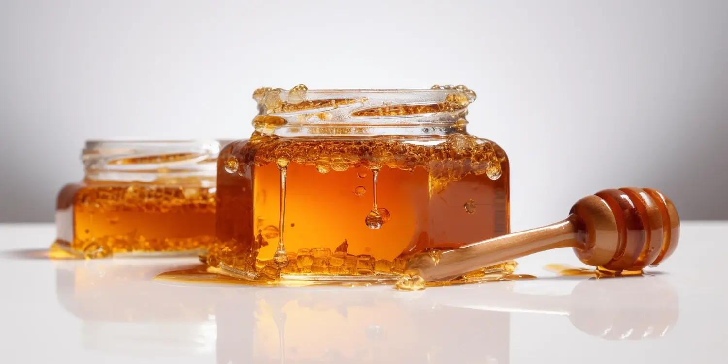 Jaki smak ma miód spadziowy?